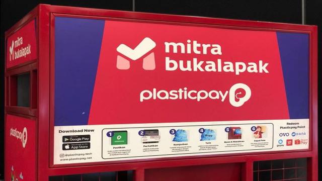 Bukalapak berkolaborasi dengan Bank DBS Indonesia, WWF Indonesia, dan Plasticpay untuk melaksanakan perannya di bidang ESG, Jumat, (21/10/2022) (Foto: Liputan6.com/Pipit I.R)