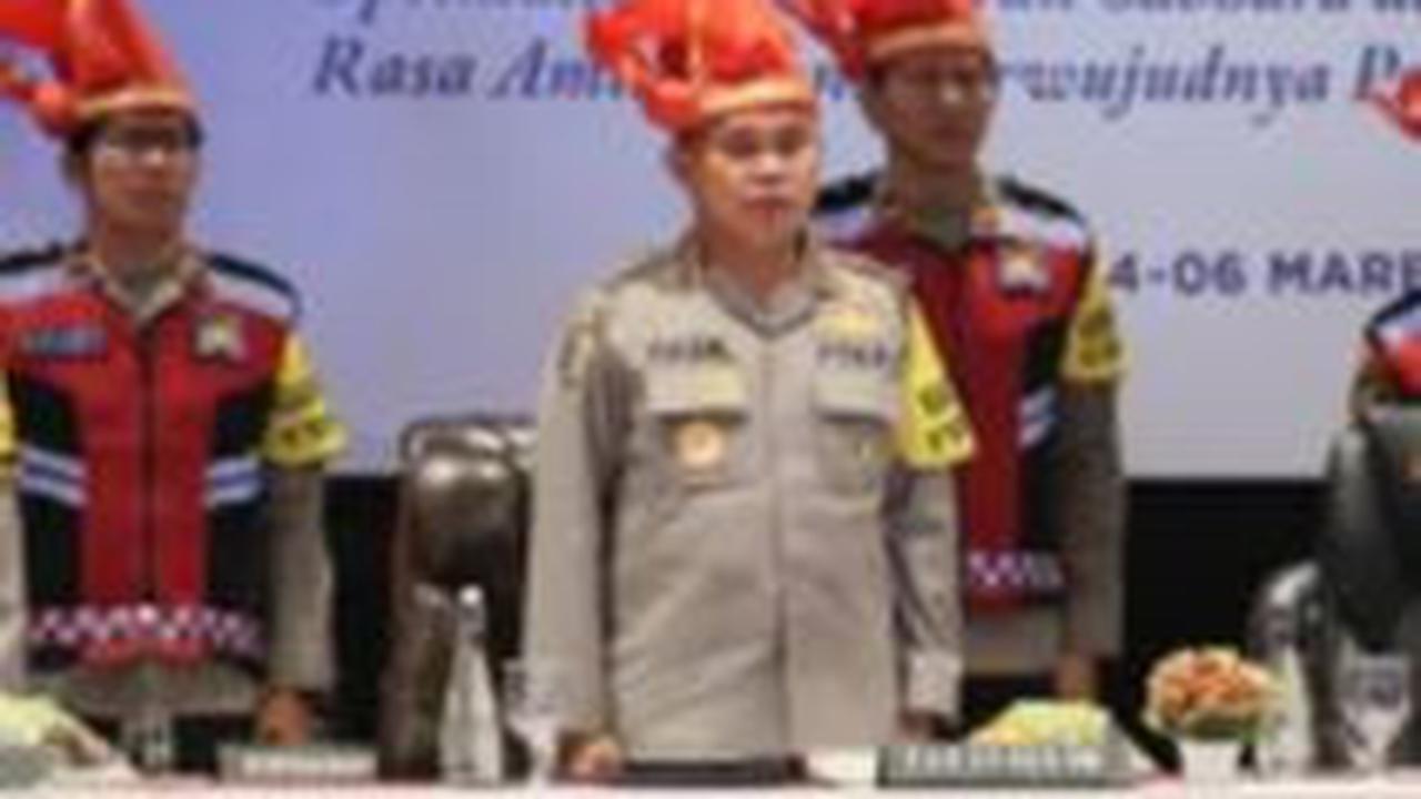 "Saya ingin melakukan pembaharuan dengan modernisasi sistem dan metodelogi, kita harus naik kelas!" sambungnya.