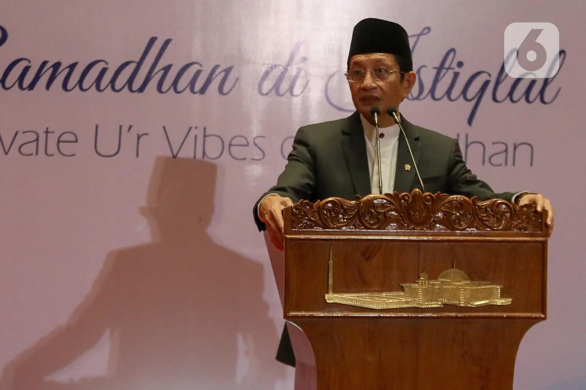 Ribuan Umat Muslim Laksanakan Tarawih Pertama Ramadan 1446 H