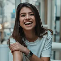 ilustrasi zodiak perempuan/Photo by Vinicius Wiesehofer from Pexels