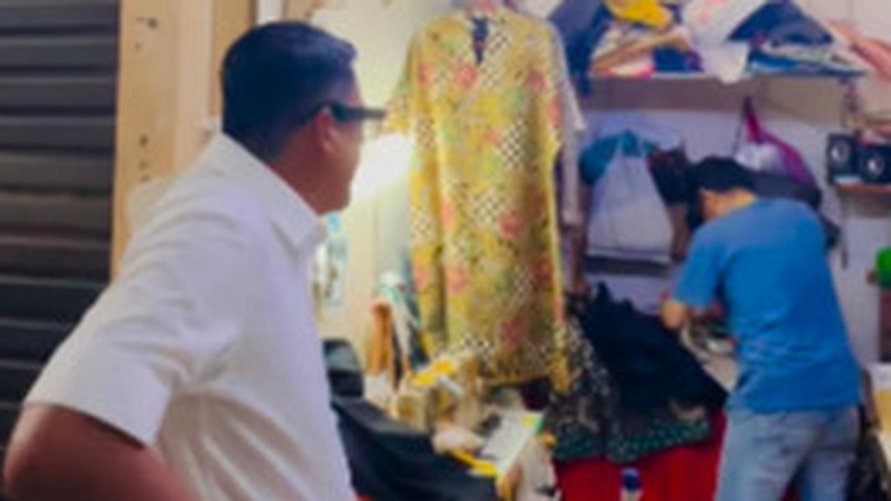 Beli Celana Kepanjangan, Irjen Krishna Murti Tak Gengsi Memotongnya di Tukang Jahit di Pasar