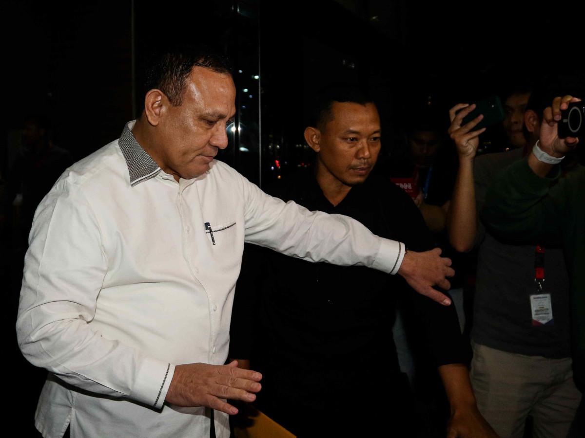 "Khususnnya kepada bapak presiden yang telah mempercayakan kepada saya 4 tahun memimpin KPK. Karena kita sadar selama 4 tahun bukanlah pekerjaan mudah apalagi bangsa kita mengalami pandemi Covid-19,"<br>