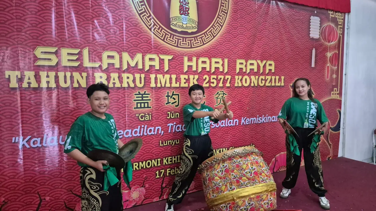 Pemain barongsai