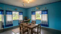 8 Warna Tirai yang Cocok untuk Tembok Biru, Serasi dan Percantik Ruangan