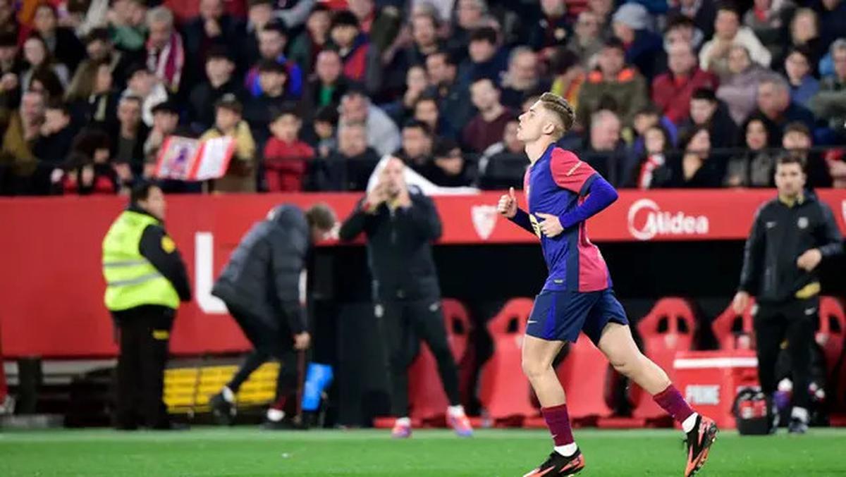 Pesta Gol di Kandang Sevilla, Barcelona Tempel Ketat Real Madrid
