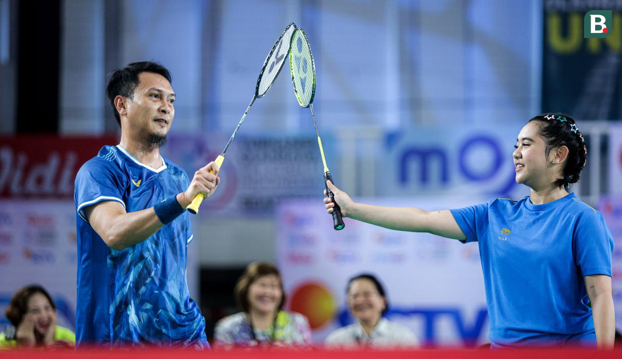 <p>Namun, berkat banyaknya dukungan untuk Ahsan dan Ziva membuat mereka bangkit dan mengamankan gim kedua dengan skor 21-16. (Bola.com/Bagaskara Lazuardi)</p>