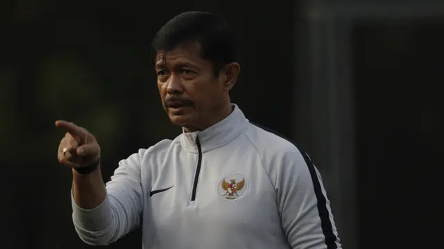 Pelatih Timnas Indonesia U-22, Indra Sjafri. (Bola.com/Vitalis Yogi Trisna)