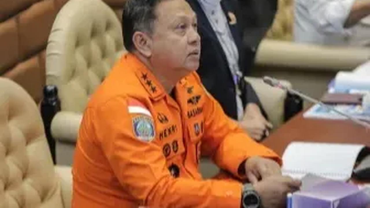 Diketahui, Marsdya Henri Alfiandi diduga menerima suap sebesar Rp88,3 miliar. Wakil Kepala KPK Alexander Marwata, menyebut uang itu diterima Henri dari salah satu tersangka yang dimenangkan tendernya.