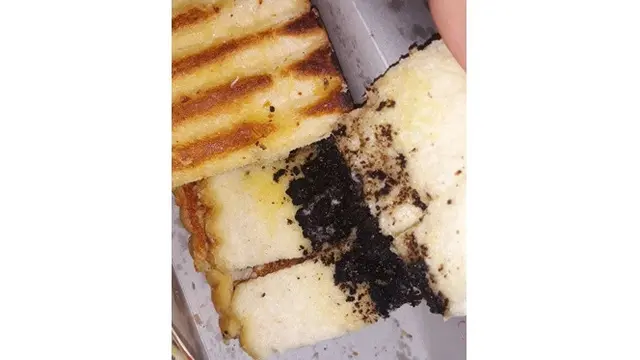 Potret 7 Roti Tak Sesuai Ekspektasi Ini Bikin Geregetan