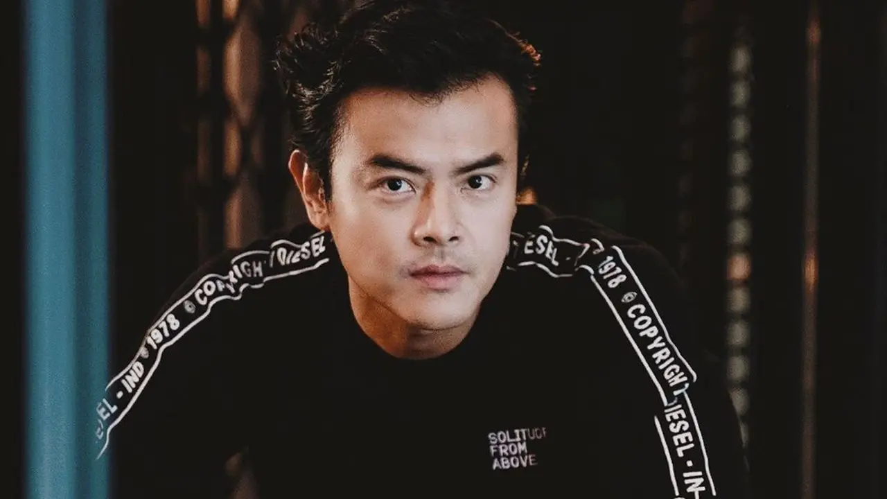 Aktor Dion Wiyoko Mengaku Tidak Pernah Melakukan Diet Khusus Apalagi Sampai Tidak Makan untuk Menjaga Tubuh Ideal yang Dimilikinya (Instagram/dionwiyoko)
