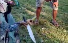 Kesal Ditinggal Main Bola Terus, Istri Nyusul ke Lapangan Bawa Parang Potong 'Punya' Suaminya