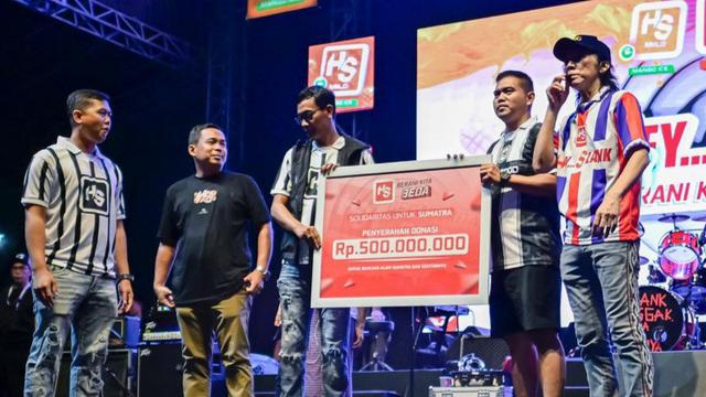 Kaka Slank Lelang Vespa Kesayangan untuk Korban Banjir Sumatera