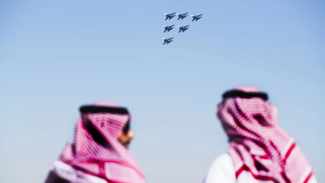 Melihat Pesawat-Pesawat Canggih di Pameran Dubai Air Show