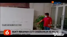 Curanmor terekam CCTV klinik di Mojokerto, Jawa Timur, yang hanya memerlukan waktu hitungan menit dalam melancarkan aksi kejahatan tersebut. Detik-detik pencurian motor milik seorang dokter, terekam kamera CCTV yang dipasang di klinik di Jalan Mojosa...