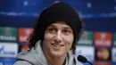 Kepindahan David Luiz dari Chelsea ke Paris Saint Germain menjadikan pemain Brasil itu sebagai bek termahal di dunia. Luiz dibeli PSG seharga 50 juta Pounds (Rp968 miliar) )(AFP Photo)