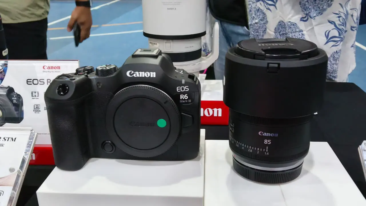 Canon EOS R6 Mark III