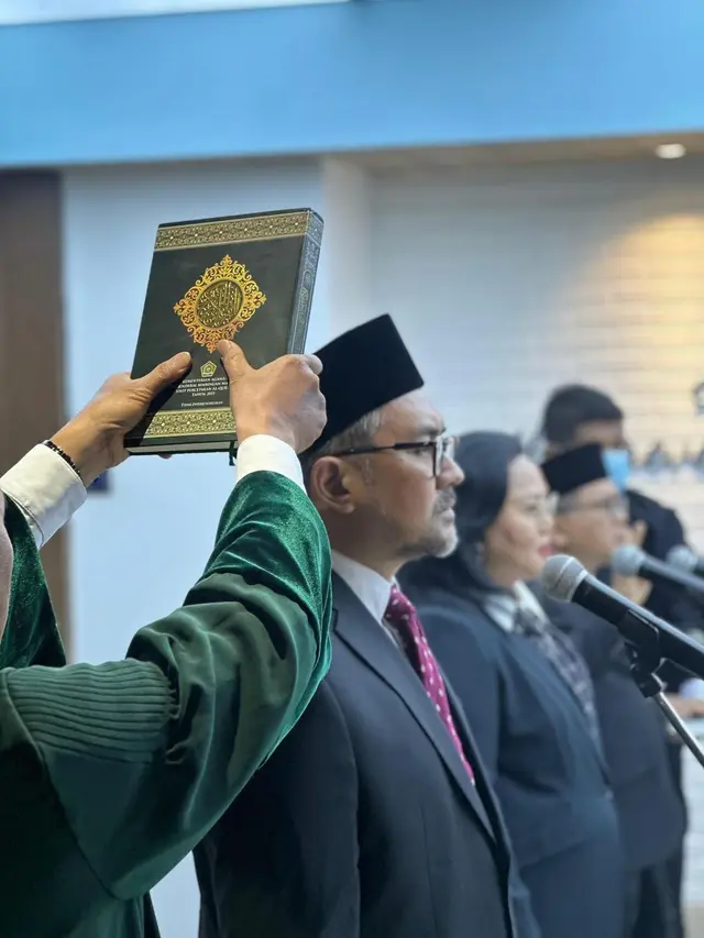 6 Potret Zee Zee Shahab dan Suami, Baru Dilantik Jadi Dirjen IKP Kemenkominfo