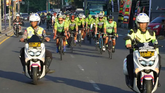 Dongkrak Pariwisata, Group Ride Indonesia ke-4 GFNY Mandalika GFNY Bali IFG Life Melintasi Makasar