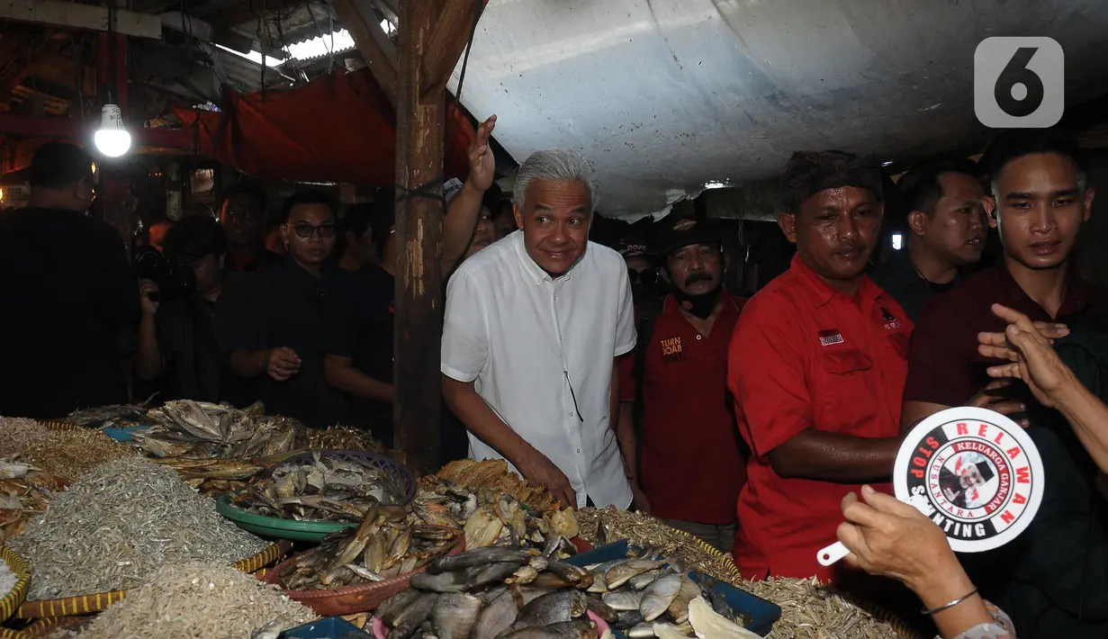 Ganjar Pranowo tiba di Pasar Warakas sekitar pukul 07.41 WIB. (merdeka.com/imam buhori)