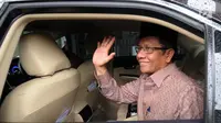 Mantan ketua MK Mahfud MD usai Halalbihalal Alumni KPK di Gedung KPK, Jakarta, Senin (25/6). KPK diharapkan bisa mengambil peran khusus dalam penegakan hukum tanpa tebang pilih. (Merdeka.com/Dwi Narwoko)