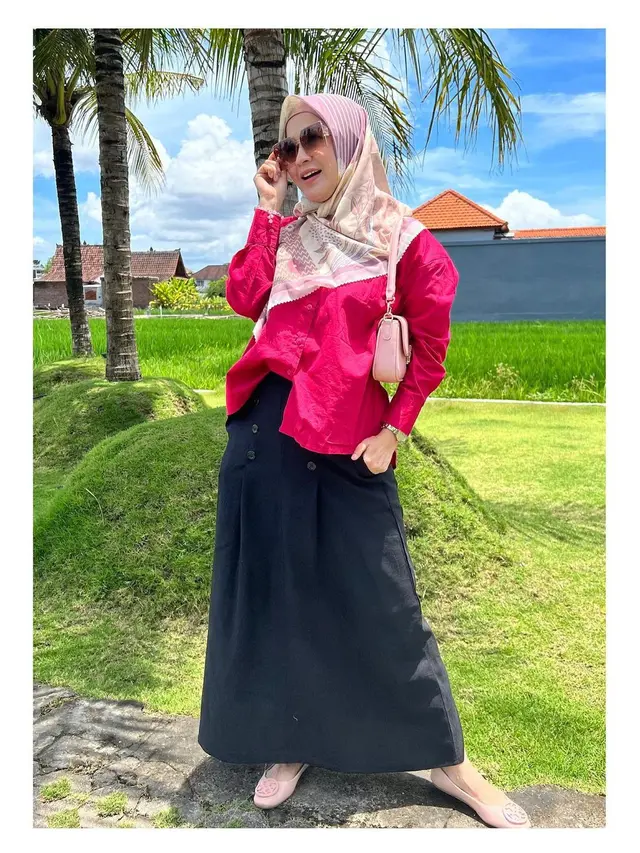 [Fimela] Penampilan awet muda Okie Agustina