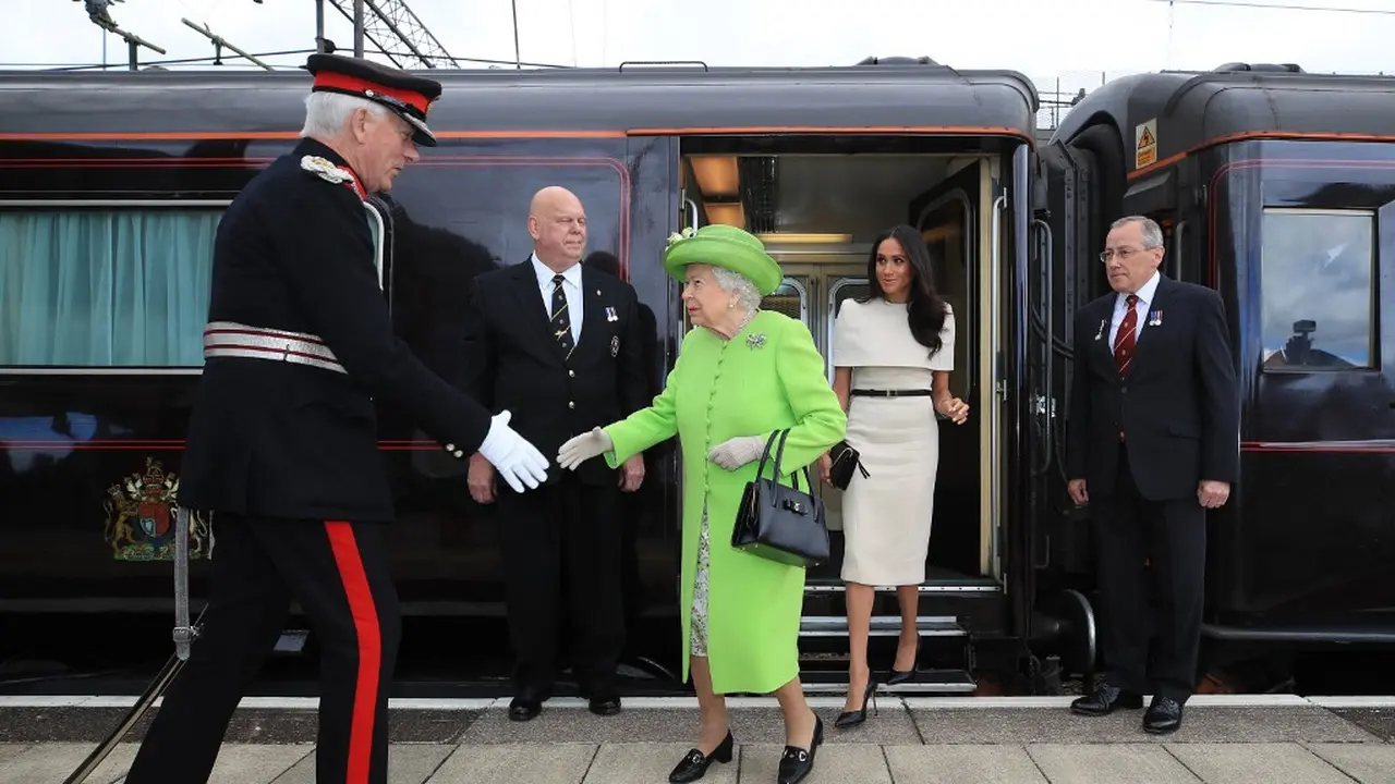 Bikin Tekor Anggaran, Raja Charles Nonaktifkan Kereta Kerajaan Favorit Ratu Elizabeth