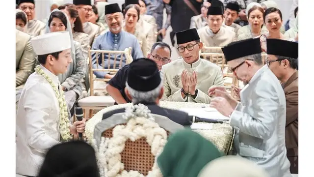 6 Potret Akad Nikah Pembalap Rio Haryanto dan Athina, Sandiaga Uno Jadi Saksi