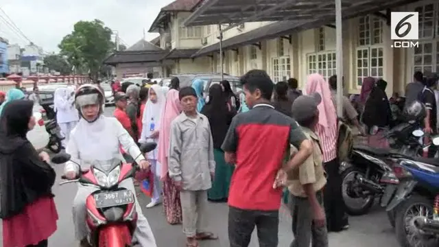 Guncangan gempa Banten membuat pasien dan pegawai berhamburan keluar RSUD Tasikmalaya