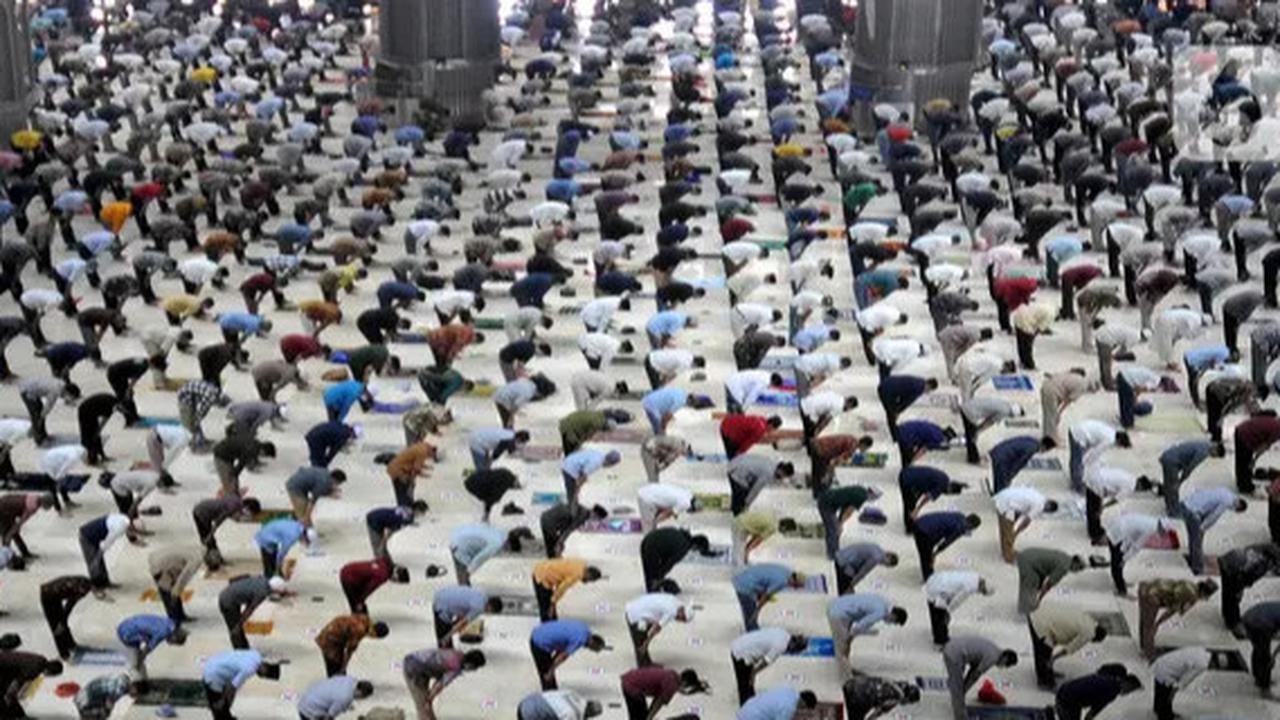 Makna dan Keutamaan Lailatul Qadar dalam Bulan Ramadan bagi Umat Islam