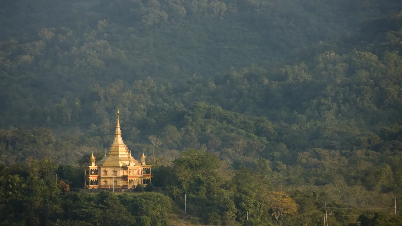 Mempelajari Ketenangan dan Pengalaman Spiritual di Pusat Pembelajaran Buddha Amantaka