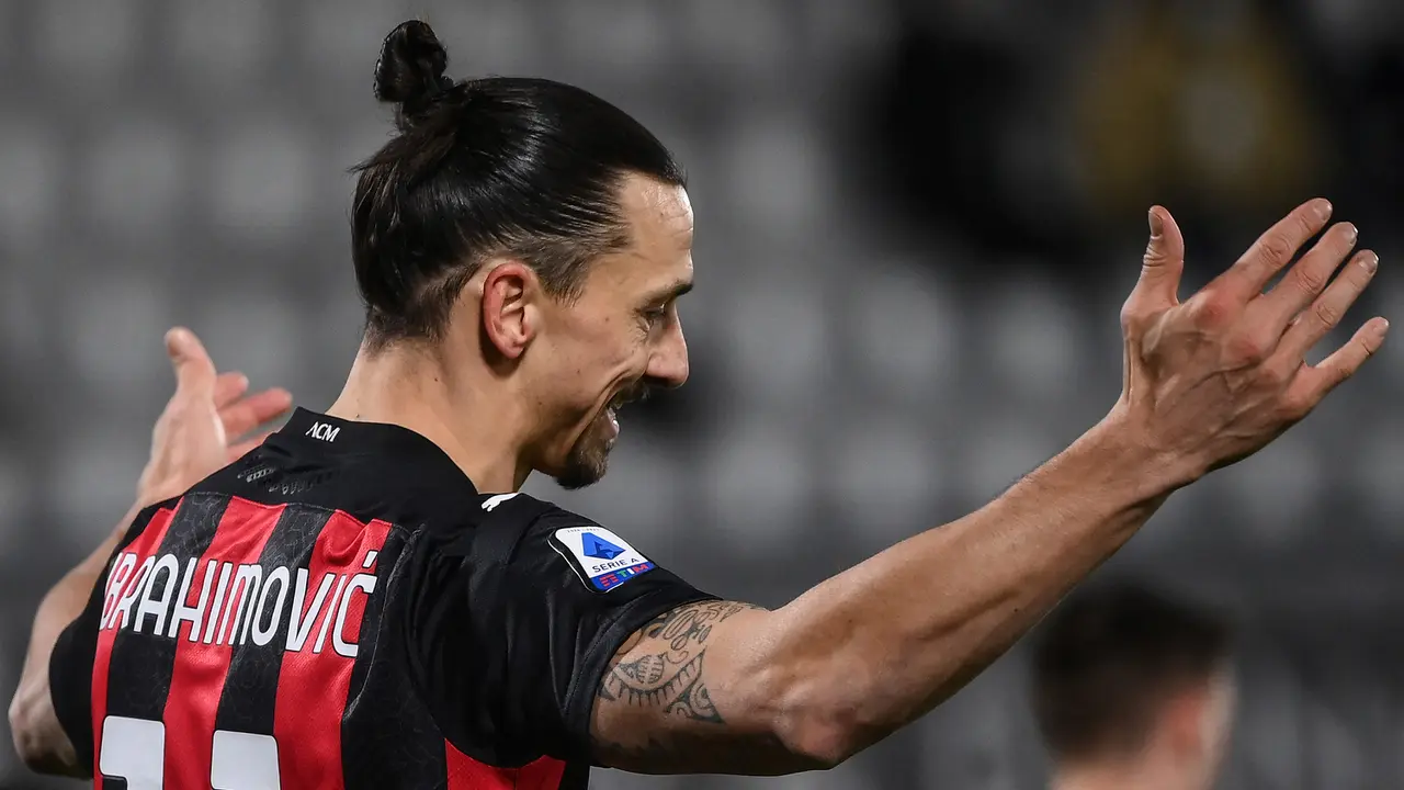 FOTO: Takluk 0-2 dari Spezia, AC Milan Bersiap Dikudeta Inter Milan