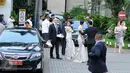 Susana Pernikahan Anak Setya Novanto dari luar gedung Gereja Katedral, Jakarta Pusat, Jumat (27/11). (Liputan6.com/Helmi Afandi)