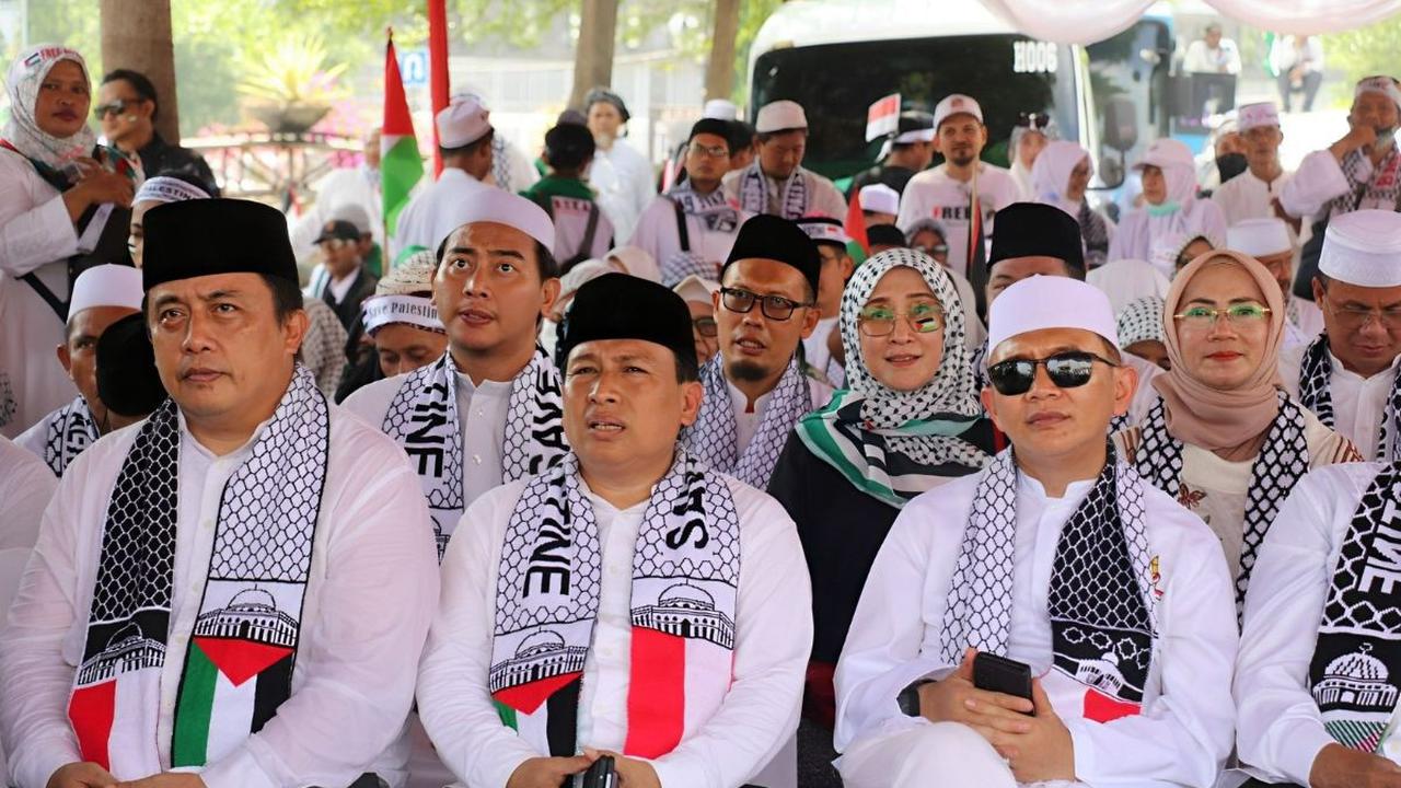 Dalam aksi ini, Pemkab Bekasi, ujar Dani, melalui Baznas menggalang donasi khusus yang ditujukan untuk bangsa Palestina. Donasi ini akan disalurkan kepada Baznas Pusat.<br>