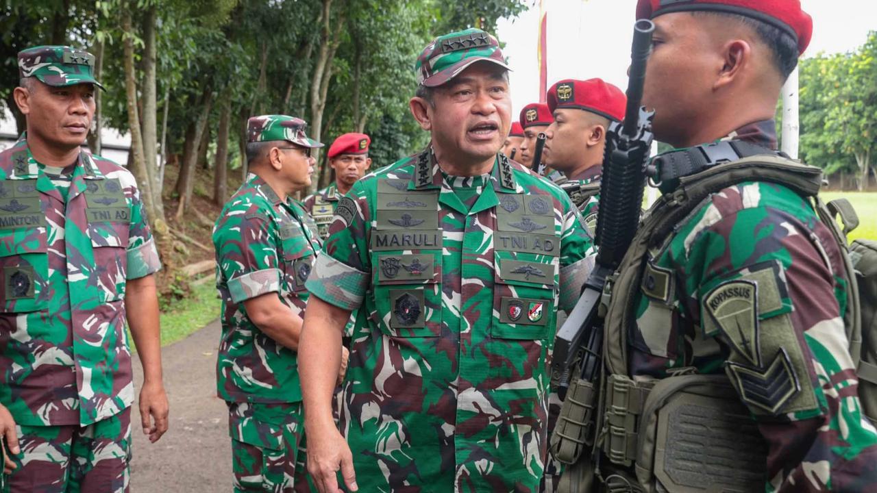 FOTO: Tegas! Kasad Maruli Simanjuntak Ingatkan Mental dan Disiplin Kunci Kemenangan di AARM 2025
