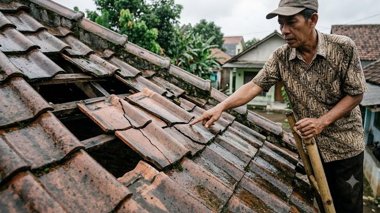 7 Cara Mengetahui Genteng Sudah Harus Diganti, Kenali Tandanya Sebelum Terlambat