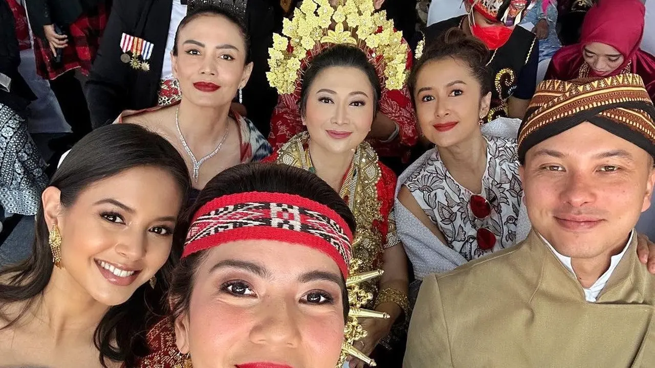 Potret artis di Upacara Bendera HUT RI ke-78 pada 17 Agustus 2023 (Foto: instagram aurelie)