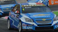 Menu dan Muller Kibarkan Chevrolet di Ajang WTCC