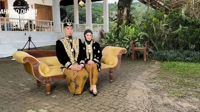 6 Pemotretan Keluarga Ahmad Dhani dan Mulan Jameela Pakai Adat Jawa, Bak Bangsawan