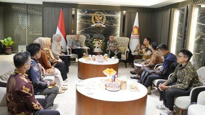 DPR Kawal Aspirasi Forum Guru, Dorong Kepastian Status Non-ASN