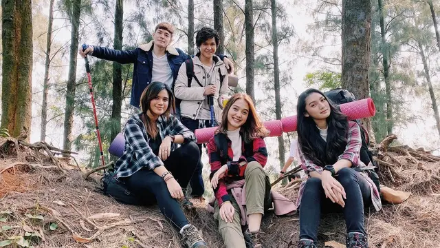 Kerap Main Sinetron Bareng, Ini 6 Kebersamaan Audi Marissa dan Esta Pramanita