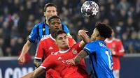 Benfica mengalahkan Club Brugge 2-0 pada leg pertama babak 16 besar Liga Champions 2022/2023 di Jan Breydel Stadium, Kamis (16/2/2023). (AP/Geert Vanden Wijngaert)