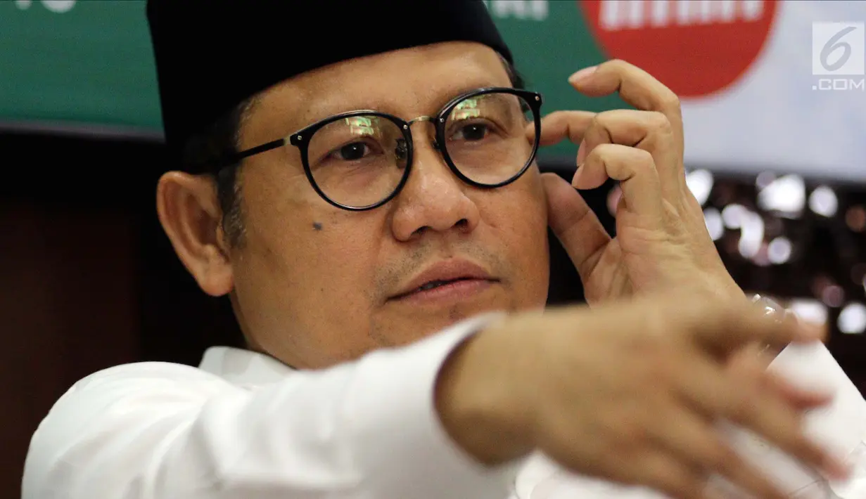 Ketua Umum PKB Muhaimin Iskandar saat launching Musabaqoh Kitab Kuning di Jakarta, Minggu (14/10). Launching tersebut dalam rangka rangkaian peringatan Hari Santri Nasional (HSN) 2018. (Liputan6.com/JohanTallo)
