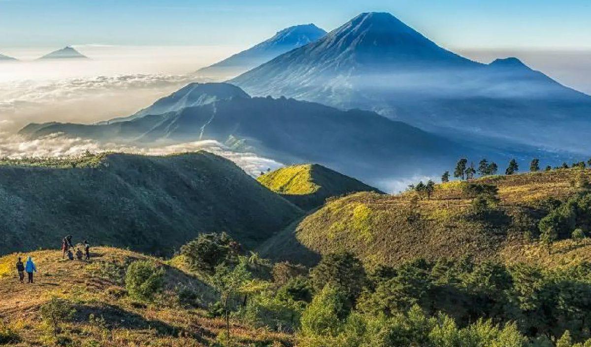 3. Gunung Prau (2.565 mdpl)
