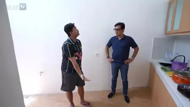 Semakin Sukses di Dunia Hiburan, Begini Potret Rumah Dustin yang Punya Bentuk Ruangan Mengerucut