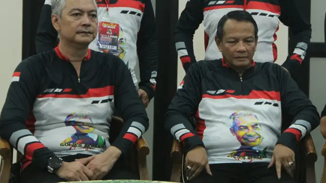Aktor Adipura bersama Mantan Kepala Staf TNI AU Marsekal Agus Supriatna.