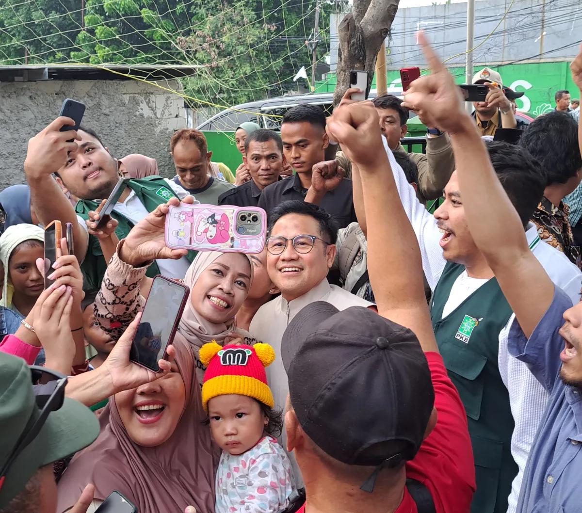 Sedangkan agenda Cawapres Muhaimin Iskandar, pukul 16:30 Wib menghadiri Pertemuan dengan keluarga besar Muhammadiyah di Hotel Horison Menteng.&nbsp;<br>