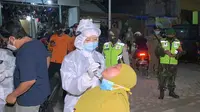 Swab Tes Pengunjung Jembatan Sosrodilogo Bojonegoro, 2 Orang Positif   