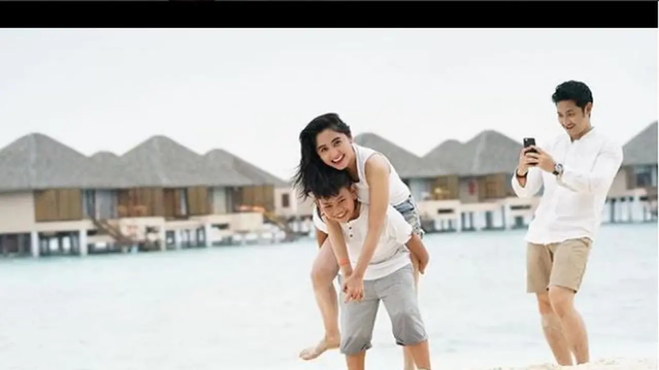 Dewi Perssik (Foto: Instagram)