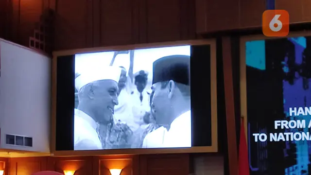 Australia Serahkan Film Dokumenter Kunjungan Jawaharlal Nehru ke Indonesia