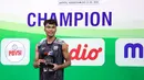 Pemain Timnas Voli Thailand, Anurak Phanram mendapatkan penghargaan Otside Hitter terbaik pada laga putaran pertama SEA V League 2023 di Padepokan Voli Jenderal Polisi Kunarto, Bogor, Minggu (23/07/2023). (Bola.com/Bagaskara Lazuardi)